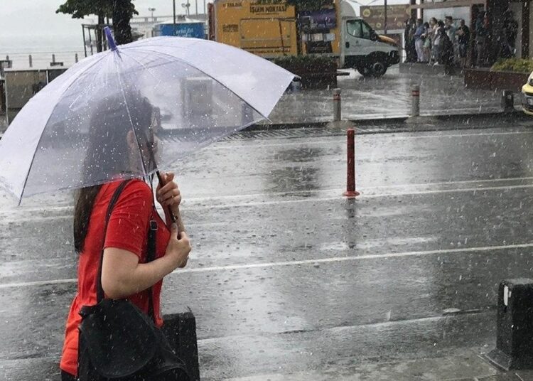 12 il için sel, dolu, fırtına, yıldırım alarmı