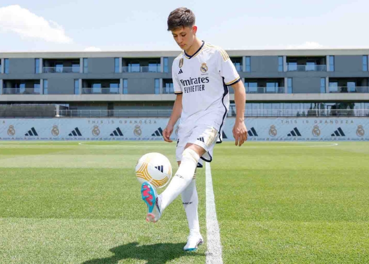 Avrupa basını Arda Güler'i konuşuyor: 'Türk Messi Real Madrid'de' 1 Avrupa basını Arda Güler’i konuşuyor: ‘Türk Messi Real Madrid’de’