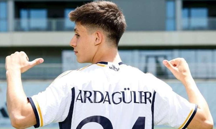 Arda Güler'den Fenerbahçe paylaşımı! 1 Arda Güler’den Fenerbahçe paylaşımı!