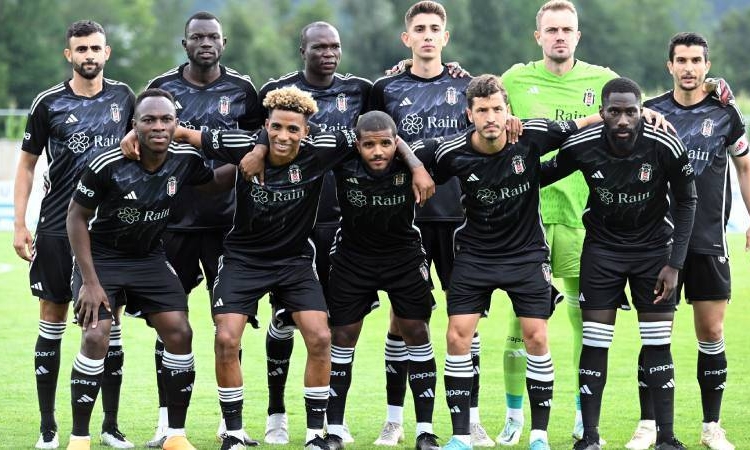 Beşiktaş'ın UEFA Konferans Ligi'nde oynayacağı Tirana maçının kadrosu açıklandı 1 Beşiktaş’ın UEFA Konferans Ligi’nde oynayacağı Tirana maçının kadrosu açıklandı