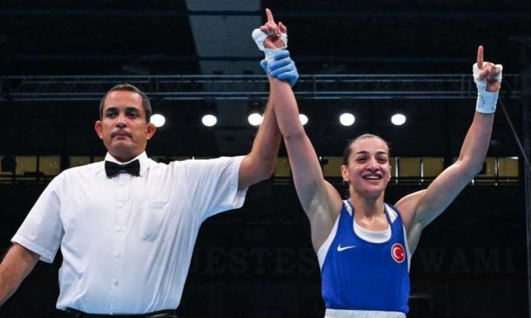 Milli boksör Buse Naz Çakıroğlu Polonya'da altın madalya kazandı 1 Milli boksör Buse Naz Çakıroğlu Polonya’da altın madalya kazandı