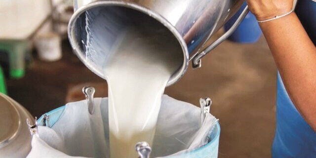 Süt fiyatlarına dev zam geldi 1 Günlük süte dev zam geliyor