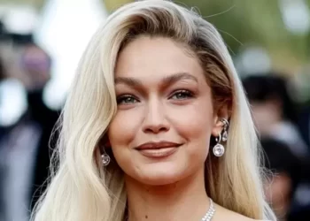 Gigi Hadid’in uyuşturucu bulundurmaktan gözaltına alındığı ortaya çıktı