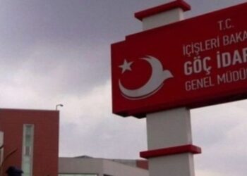 Göç İdaresi: Türkiye’deki göçmen sayısı 4 milyon 893 bin
