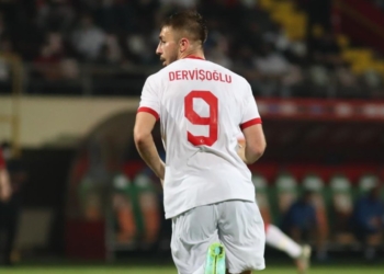 Beşiktaş, Halil Dervişoğlu ile anlaşma sağladı