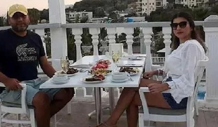 Öldükten 10 ay sonra katilinden boşanabildi 1 Öldükten 10 ay sonra katilinden boşanabildi