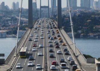 Köprü ve oto yol geçiş ücretlerine zam