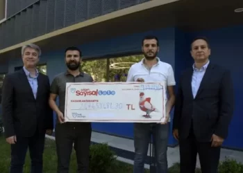 Diyarbakır’da makineye oynattığı 60 liralık kuponla tarihin en büyük ikramiyesini kazandı