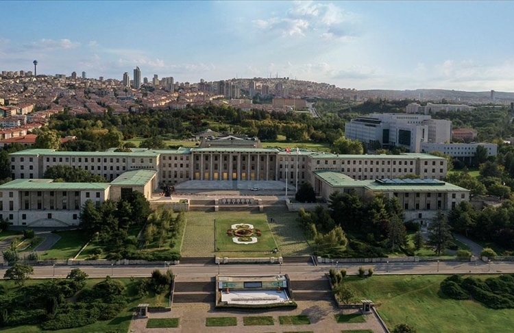 17 milletvekilinden ‘şanssız kura’: Bahçede toplantı yapıyoruz
