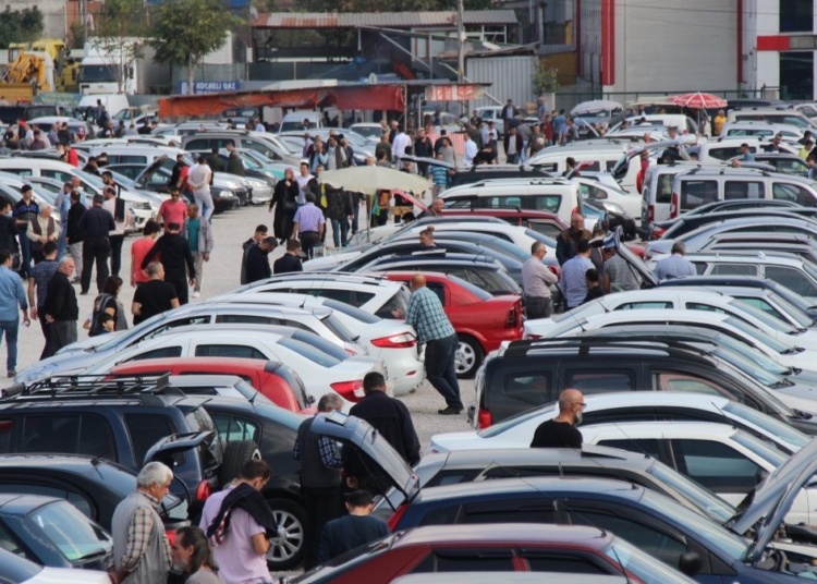 Devamı gelecek: 5 otomobil markası 14 modele zam yaptı 1 Devamı gelecek: 5 otomobil markası 14 modele zam yaptı