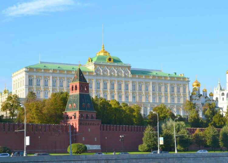 Rusya: Ukrayna, Kırım'a S-200 füzesiyle saldırı girişiminde bulundu 1 Rusya: Ukrayna, Kırım’a S-200 füzesiyle saldırı girişiminde bulundu