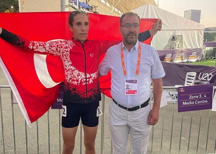 Çobanlık yaparken keşfedilmişti: Milli atlet Dilek Koçak, Avrupa şampiyonu