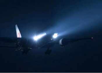 Radardan kaybolan uçağın enkazına ulaşıldı