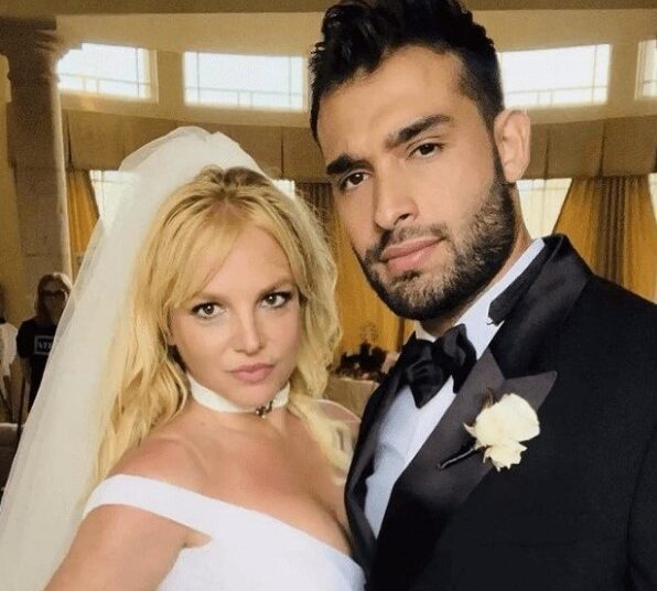 Britney Spears boşanmak için hazırlıklara başladı: Kardashian’ın avukatını seçti 1 Britney Spears boşanmak için hazırlıklara başladı: Kardashian’ın avukatını seçti