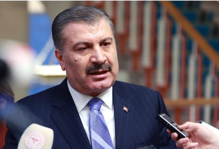 Sağlık Bakanı Fahrettin Koca: Cinsiyet değiştirme operasyonları 18 yaş altına uygulanması kabul edilemez