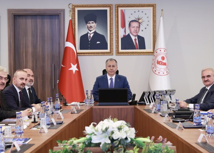 Ali Yerlikaya’dan ‘büyük balık’ talimatı: Hedef hamsiler değil, orkinoslar…