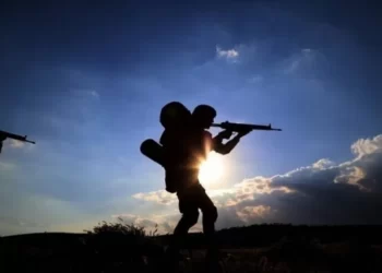 Irak’ın kuzeyinde yaralanan asker şehit oldu