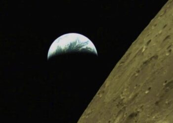 Ay’ın fethi için amansız yarış