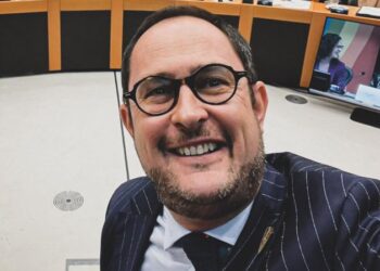 Adalet Bakanı’nın konukları polis aracına tuvaletini yaptı, savcılık ‘soruşturma’ başlattı