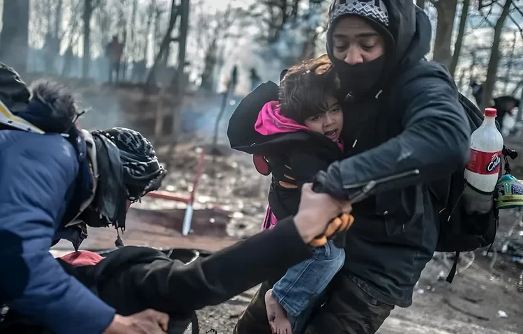 BM, Yunanistan'ı göçmenlere yönelik şiddet olayları nedeniyle kınadı 1 BM, Yunanistan’ı göçmenlere yönelik şiddet olayları nedeniyle kınadı