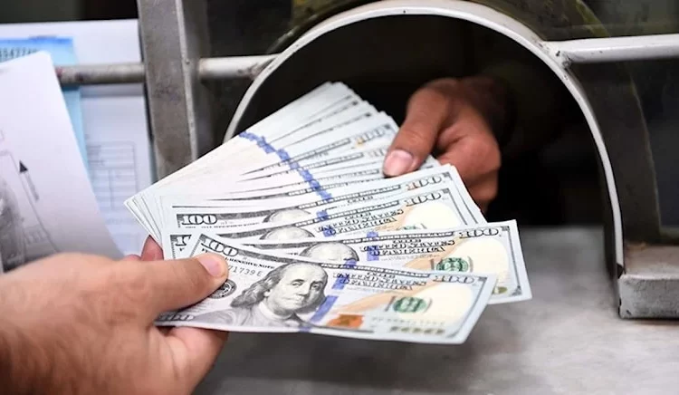 Dolar/TL zirvede, iç ve dış baskı artıyor 1 Dolar/TL zirvede, iç ve dış baskı artıyor