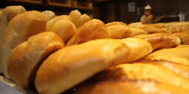 Valilik baskı yaptı, Ankara'da ekmek 6,5 lira oldu 1 Valilik baskı yaptı, Ankara’da ekmek 6,5 lira oldu