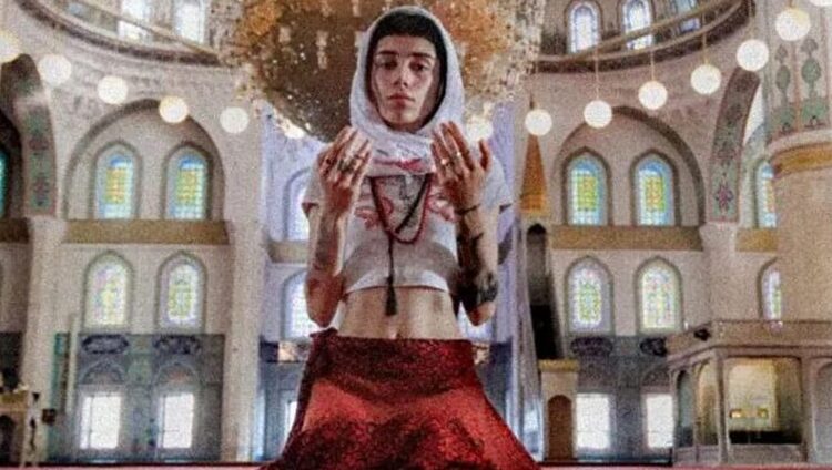 Kocatepe Camii’ndeki fotoğraf çekimine 2 gözaltı