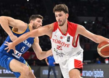 12 Dev Adam final için sahaya çıkıyor