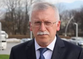 İddia: Rektör, Atatürk fotoğrafının yerine kendi fotoğrafını koydu