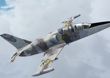 Ukrayna’da iki savaş uçağı havada çarpıştı