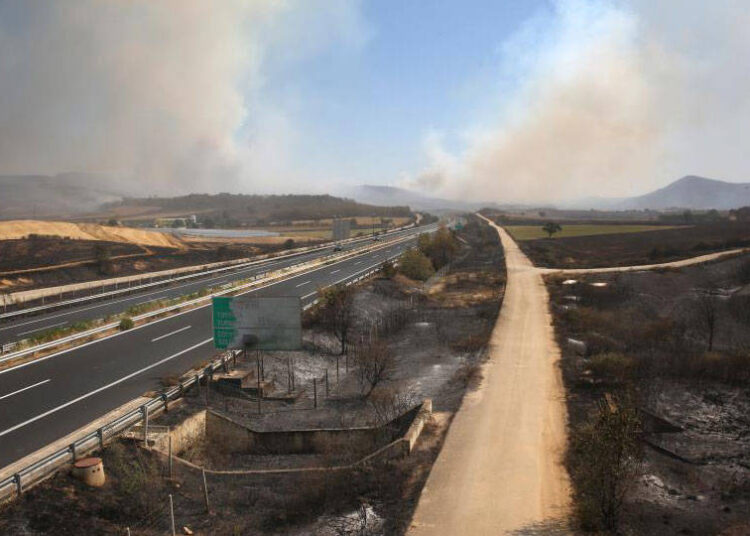 Yunanistan’da orman yangını: 18 göçmenin cansız bedeni bulundu