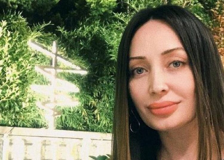 Estetik ameliyatı kâbusa döndü 1 Estetik ameliyatı kâbusa döndü