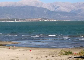 Eğirdir Gölü’nde 10 el bombası bulundu