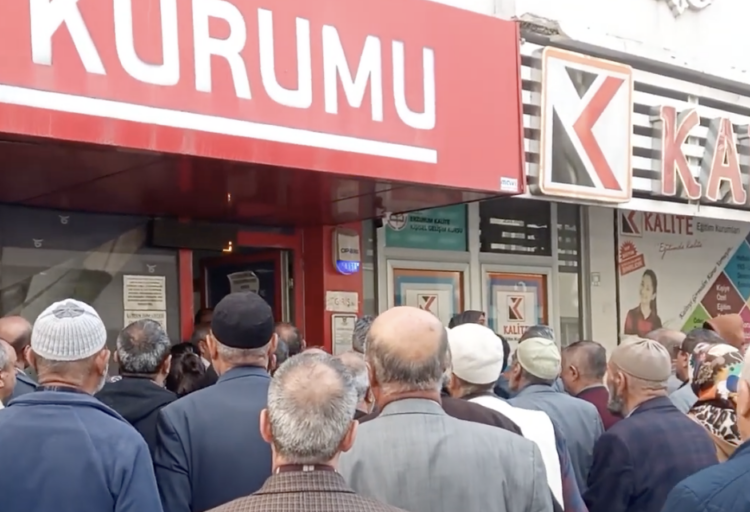 En çok hayvan yetiştirilen Erzurum'da, ucuz et kuyruğu 1 En çok hayvan yetiştirilen Erzurum’da, ucuz et kuyruğu