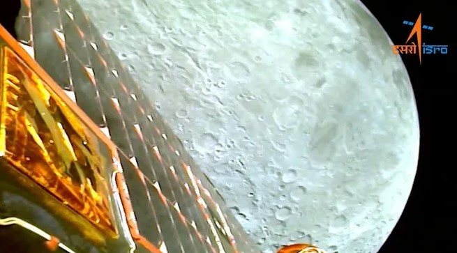 Hindistan 'Ay' görevini tamamladı: Uzay aracı uyku moduna alındı 1 Hindistan ‘Ay’ görevini tamamladı: Uzay aracı uyku moduna alındı