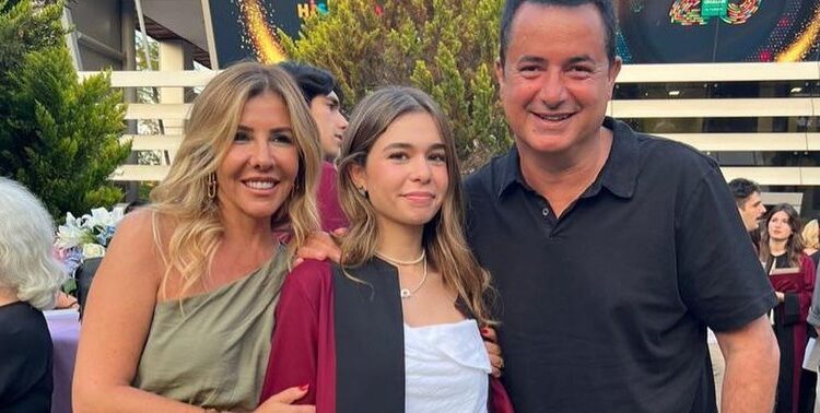 Acun Ilıcalı'nın eski eşi Zeynep Yılmaz ve kızı hastaneye kaldırıldı 1 Acun Ilıcalı’nın eski eşi Zeynep Yılmaz ve kızı hastaneye kaldırıldı