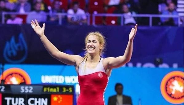 Dünya Güreş Şampiyonası'nda Buse Tosun Çavuşoğlu altın madalya kazandı 1 Dünya Güreş Şampiyonası’nda Buse Tosun Çavuşoğlu altın madalya kazandı