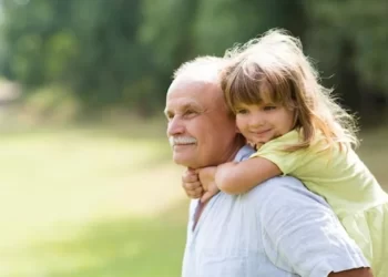 Bilimsel araştırma: Büyükanne ve büyükbaba olmak sağlığa iyi geliyor