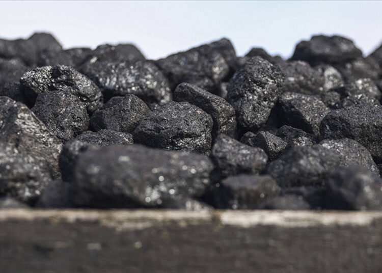 Çin’de kömür madeninde çıkan yangında 16 işçi hayatını kaybetti