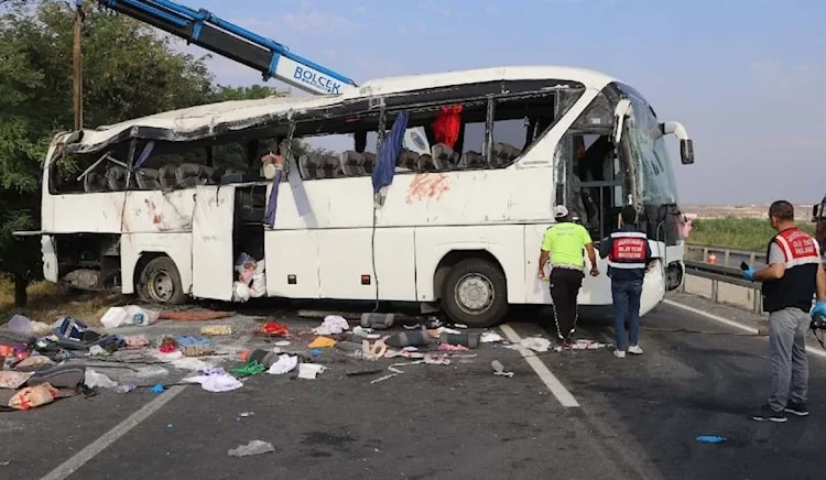 Denizli’de düğün yolundaki faciada ölü sayısı arttı