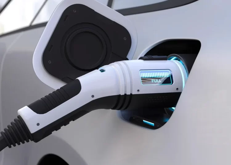 Elektrikli otomobilde menzil rekoru: Tek şarjla Türkiye’den Almanya’ya gidilebiliyor