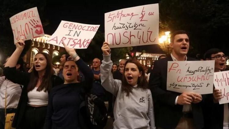 Karabağ'da ateşkes sonrası Ermenistan karıştı 1 Karabağ’da ateşkes sonrası Ermenistan karıştı