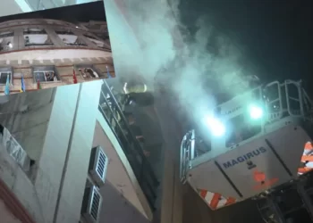 Fatih’te otel yangını: 40 turist tahliye edildi