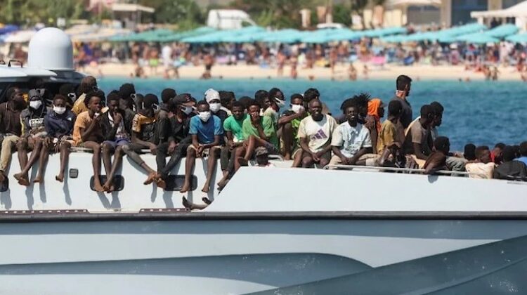 Avrupa’da kriz: Son 8 yılın en büyük göçmen akını ülkeleri birbirine düşürdü 1 Avrupa’da kriz: Son 8 yılın en büyük göçmen akını ülkeleri birbirine düşürdü