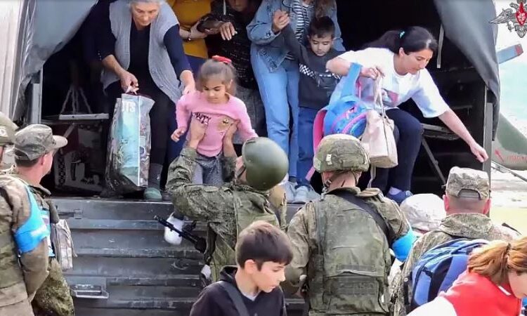 BM: Karabağ’dan Ermenistan’a giden Ermeniler herhangi bir kötü muamele bildirmedi