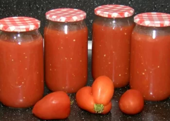 Evde yapılan konservelerdeki tehlike: 7-8 gramı binlerce insanı öldürebilir 