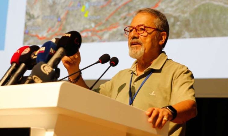 Naci Görür 'dünyanın en tehlikeli fayı' diye duyurdu: Bu fayların hepsi aktif 1 Naci Görür ‘dünyanın en tehlikeli fayı’ diye duyurdu: Bu fayların hepsi aktif