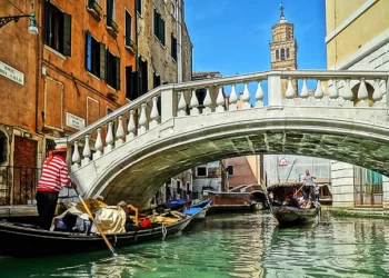 Venedik’e girmenin bedeli artık 5 euro