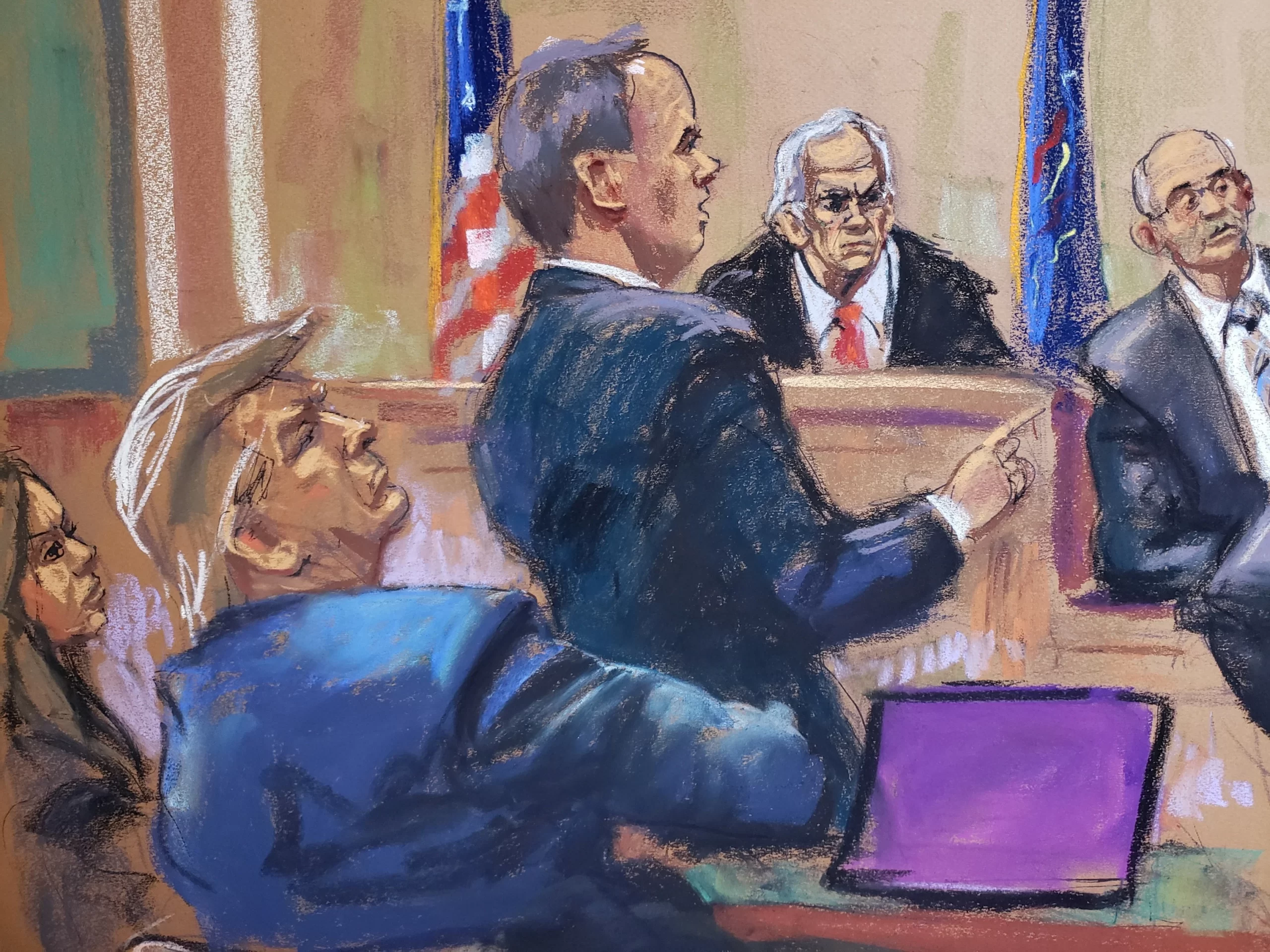 Dolandırıcılıkla suçlanan Trump hakim karşısına çıktı