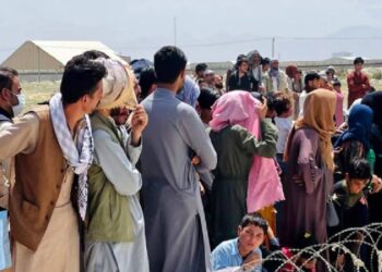 Pakistan, Afgan sığınmacılara ülkeyi terk etmeleri için ay sonuna kadar süre tanıdı